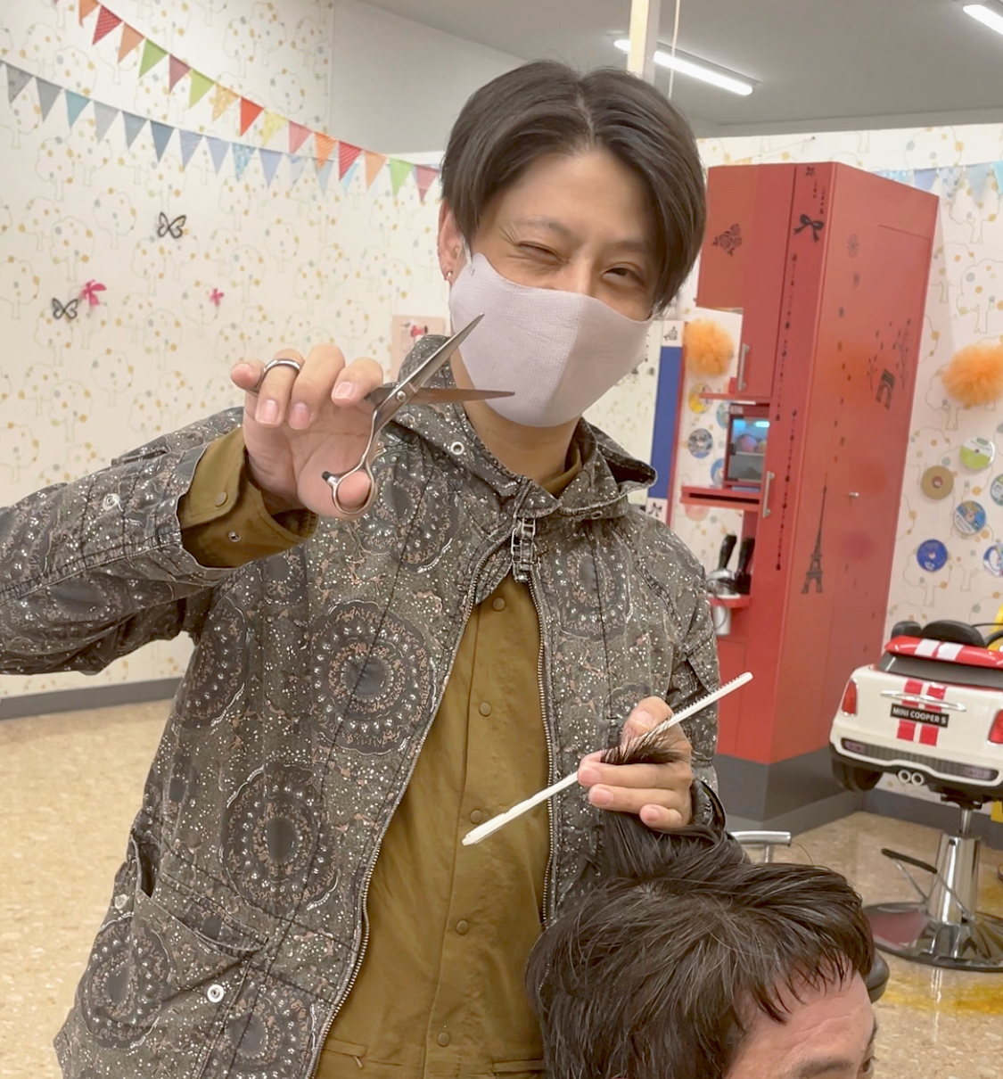 スタッフ写真1